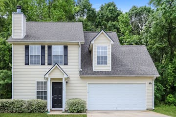 5485 Denny Drive Atlanta, GA 30349